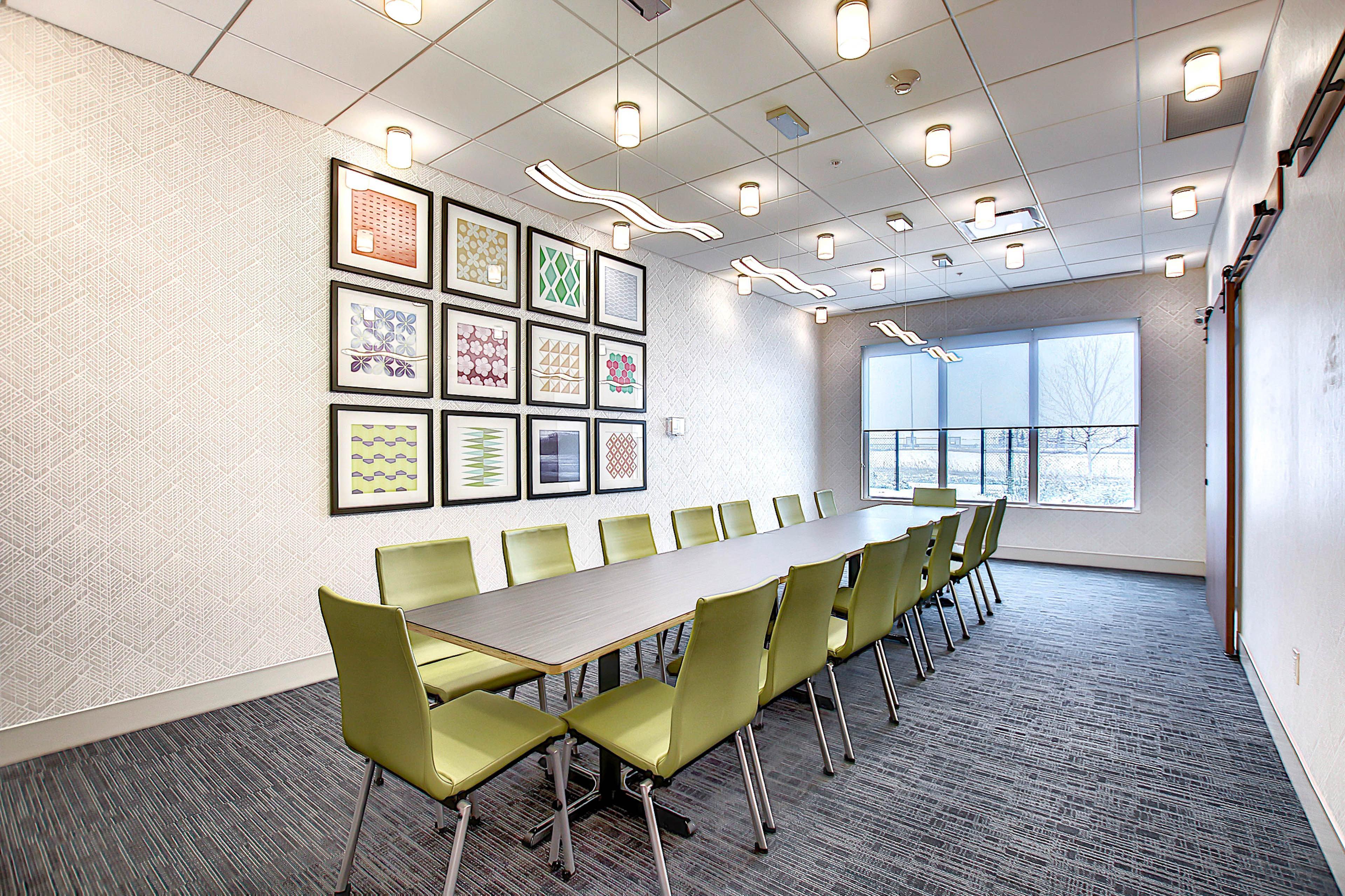 Holiday Inn Express & Suites - Calgary Airport Trail Ne By Ihg Εξωτερικό φωτογραφία