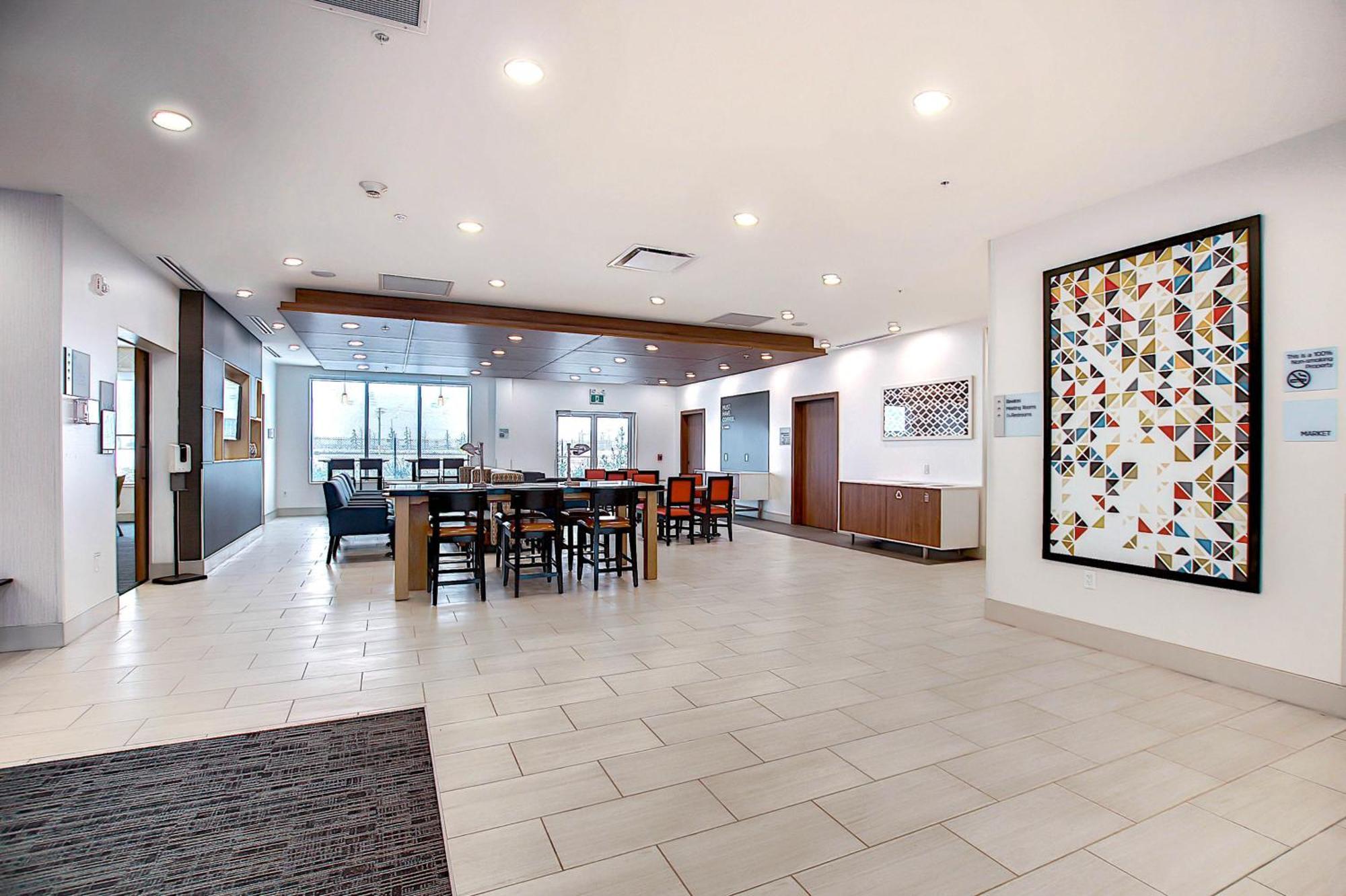 Holiday Inn Express & Suites - Calgary Airport Trail Ne By Ihg Εξωτερικό φωτογραφία