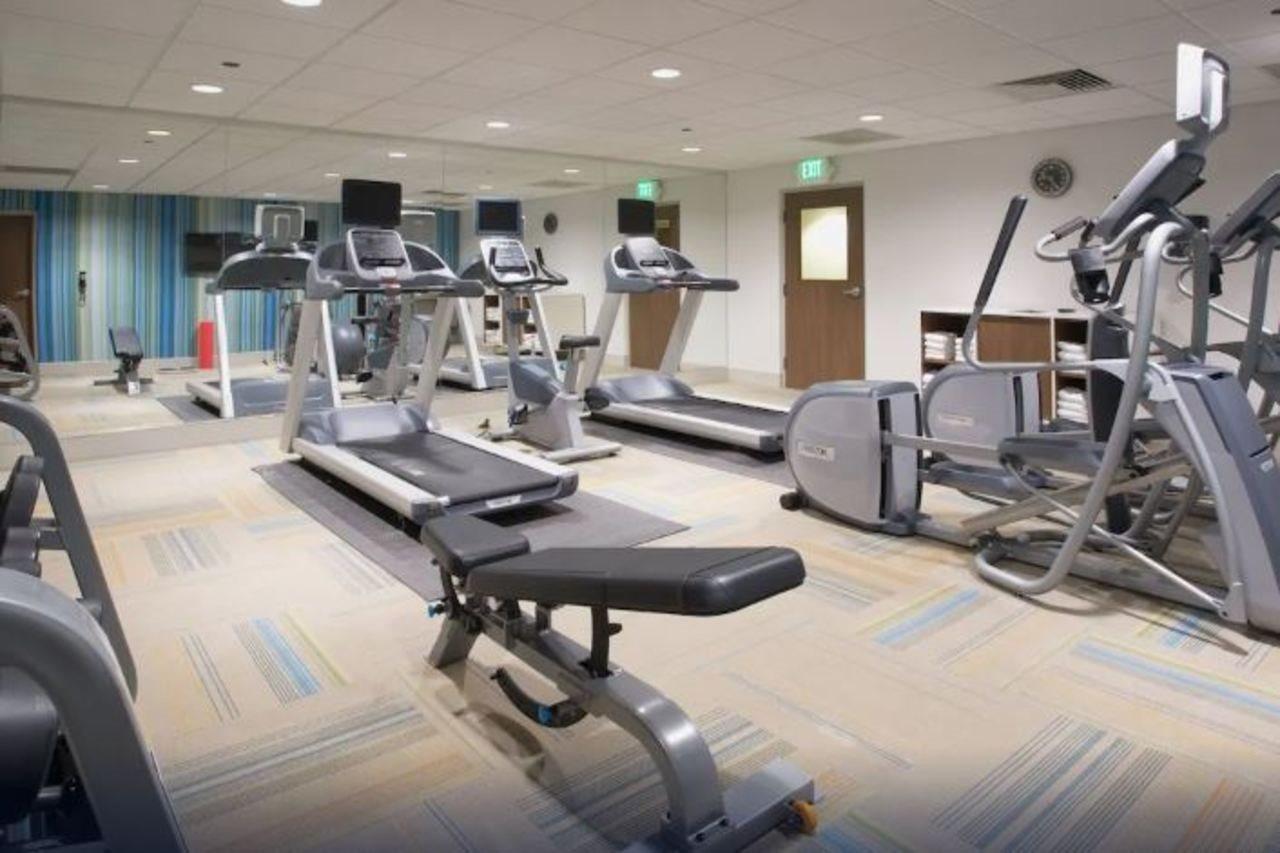 Holiday Inn Express & Suites - Calgary Airport Trail Ne By Ihg Εξωτερικό φωτογραφία